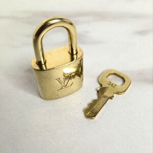 Louis Vuitton Lock & Key #347